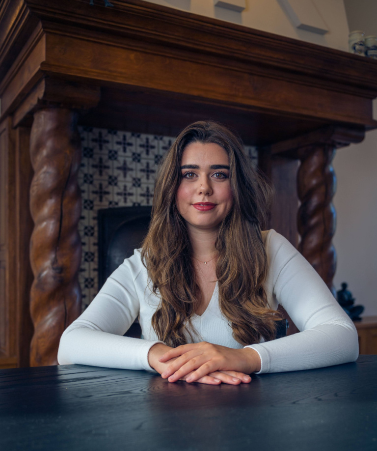 Brit Beckers, Huidtherapeut